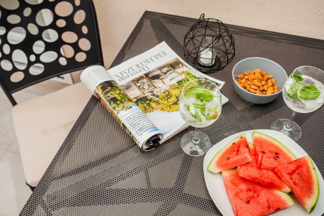 Marijola Apartments Sibenik Luaran gambar